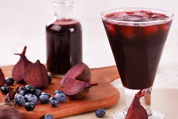 اسموتی لبو و بلوبری